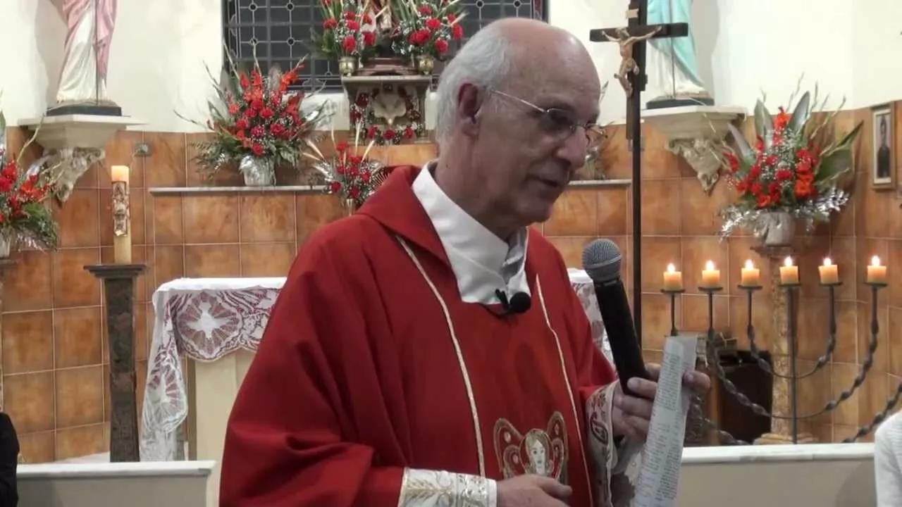 Em tom de ameaça, moradores da Mooca divulgam endereço do padre Julio Lancellotti