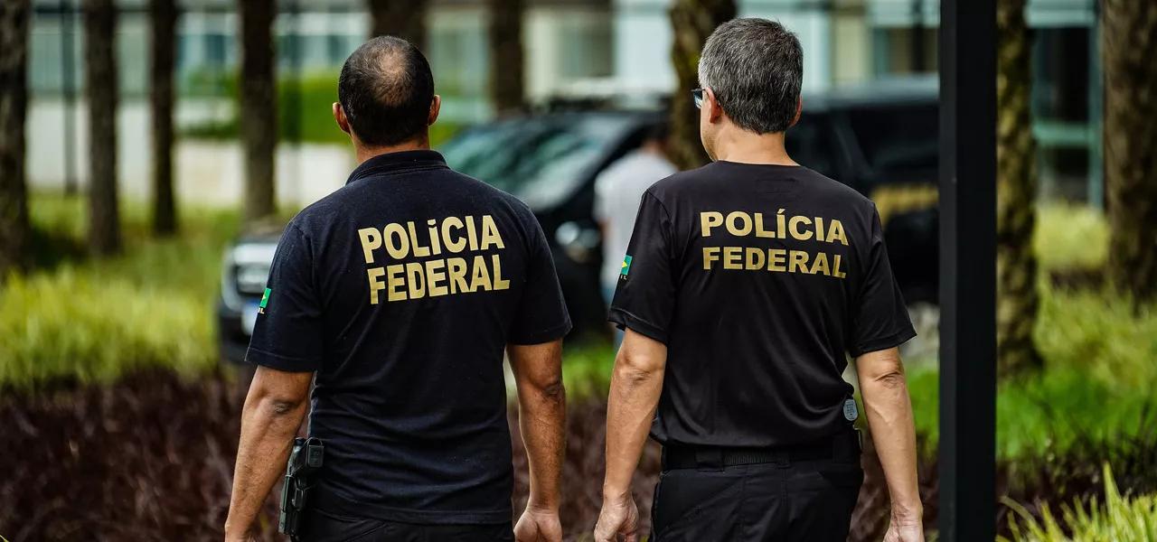 Agentes da Polícia Federal