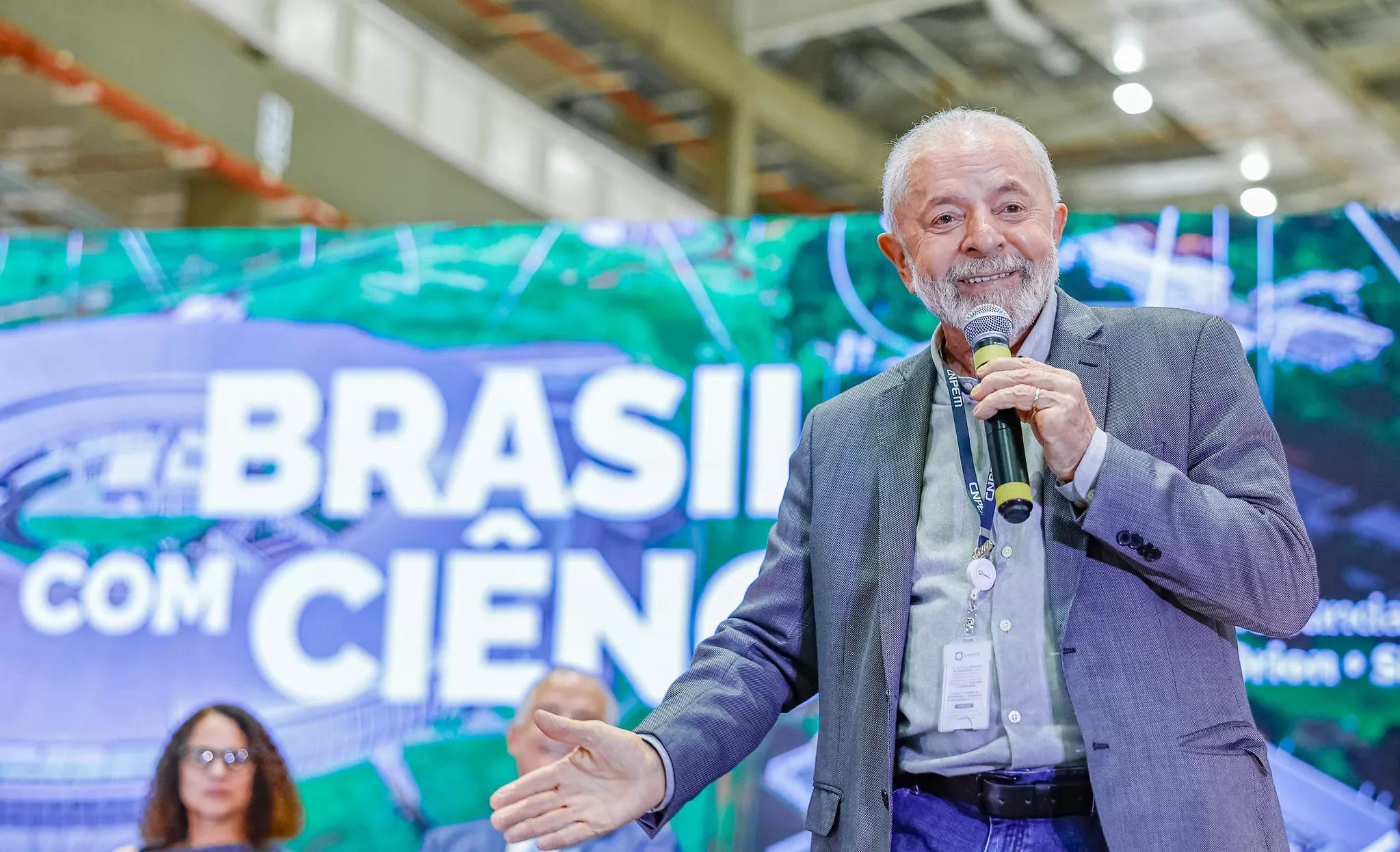 Lula inaugura laboratório em Campinas