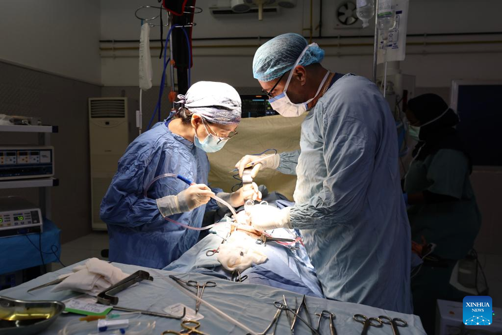Destaque: Há 45 anos, equipes médicas chinesas levam cura e esperança ao Djibuti